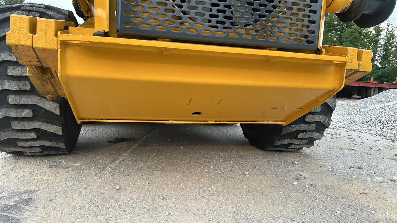 John Deere 332D  2010