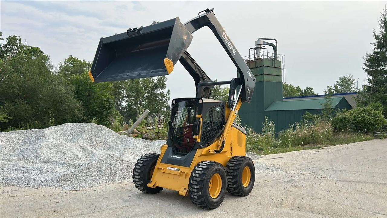 John Deere 332D  2010