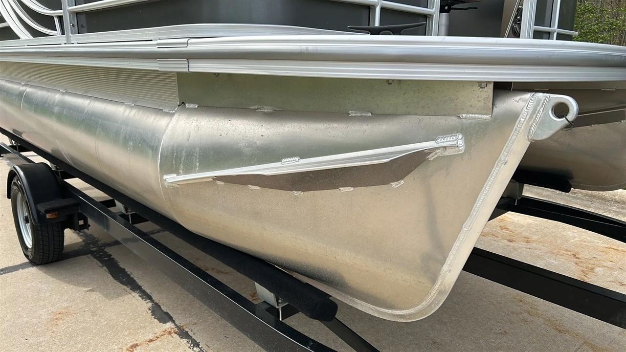 SouthBay Pontoon  2021
