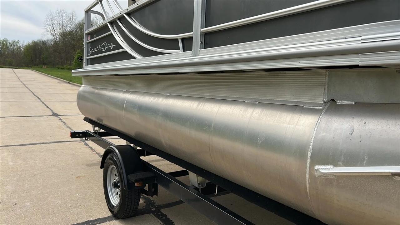 SouthBay Pontoon  2021
