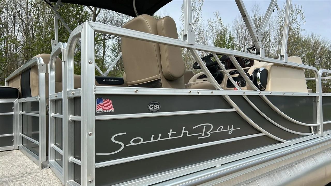 SouthBay Pontoon  2021