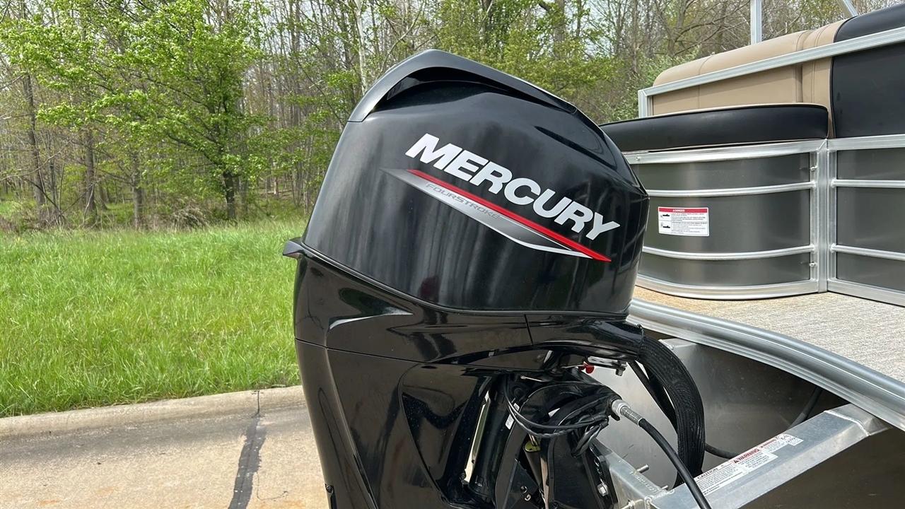 SouthBay Pontoon  2021