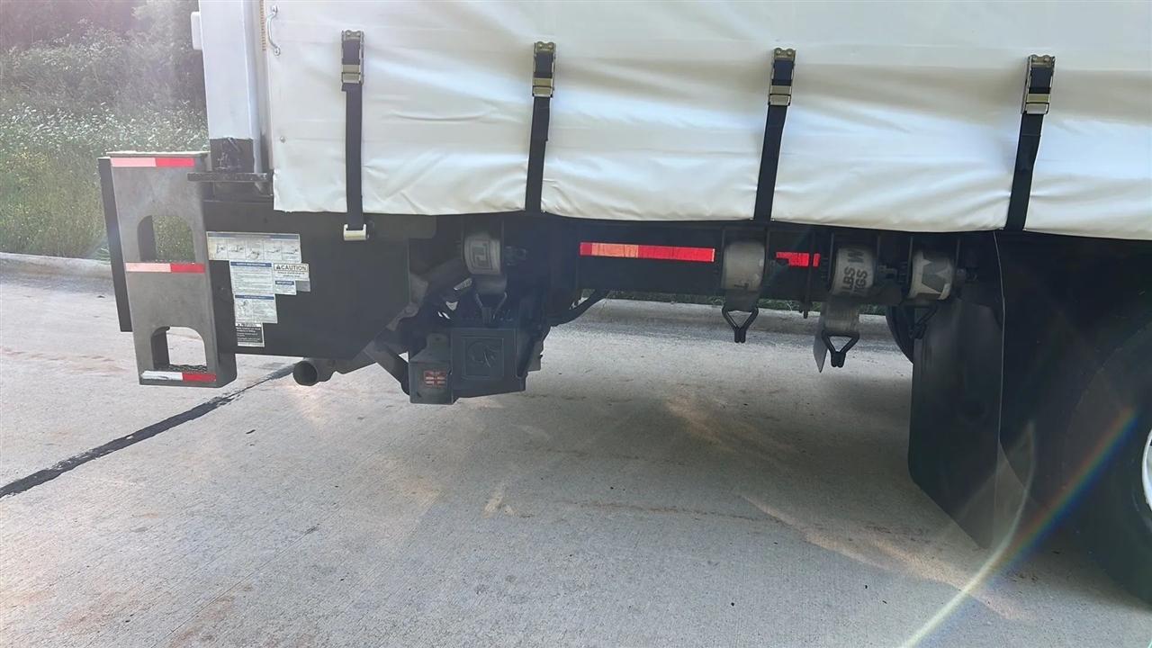 Freightliner M2 106  2022