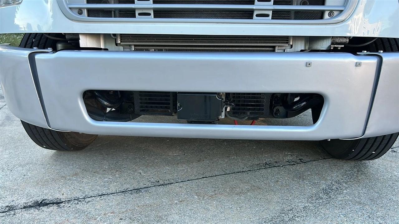Freightliner M2 106  2022