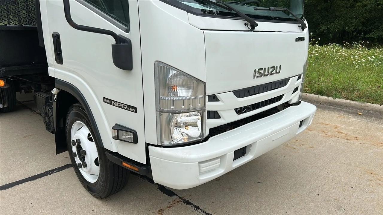 Isuzu NPR HD  2017