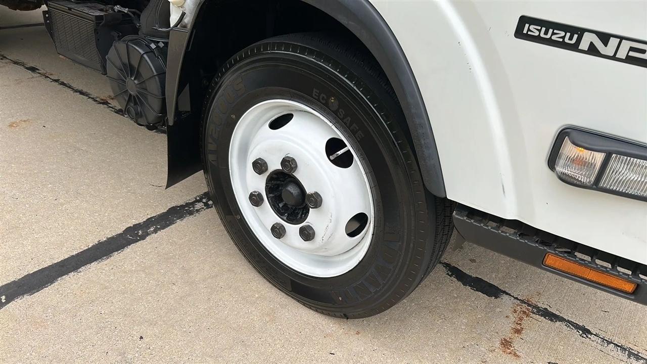 Isuzu NPR HD  2017