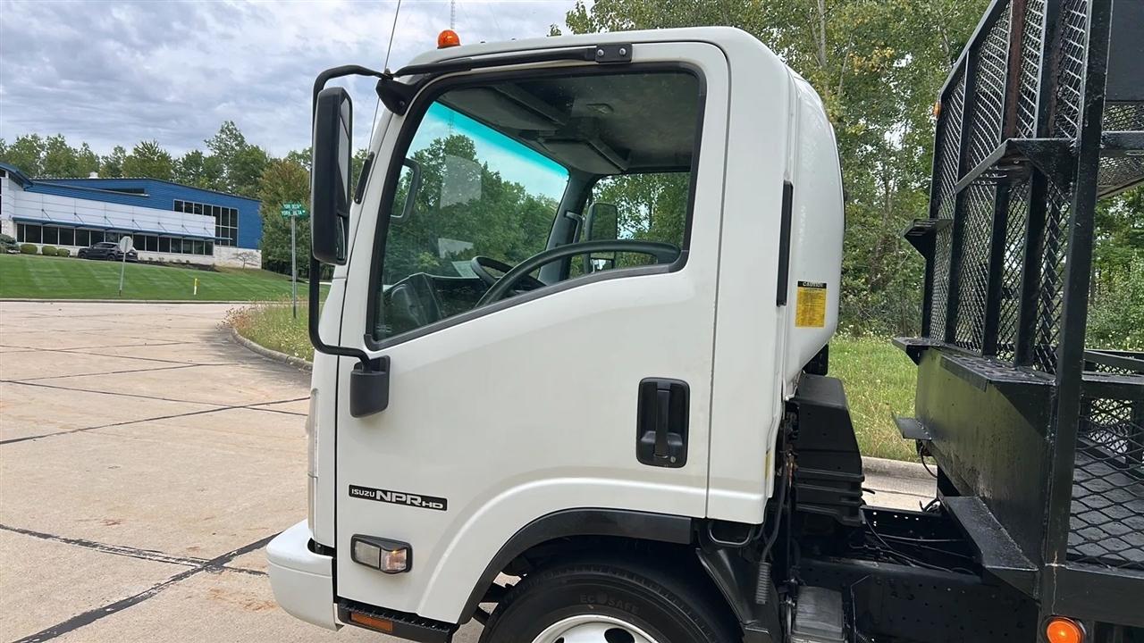 Isuzu NPR HD  2017