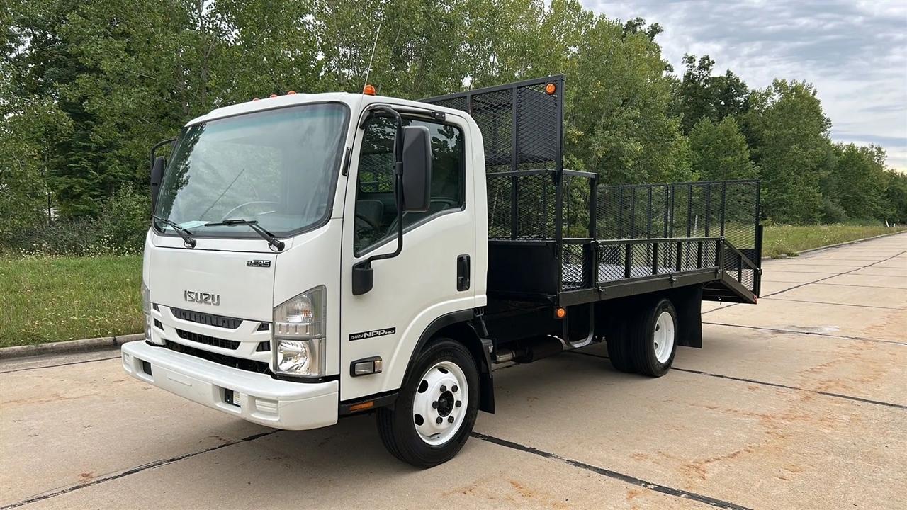 Isuzu NPR HD  2017