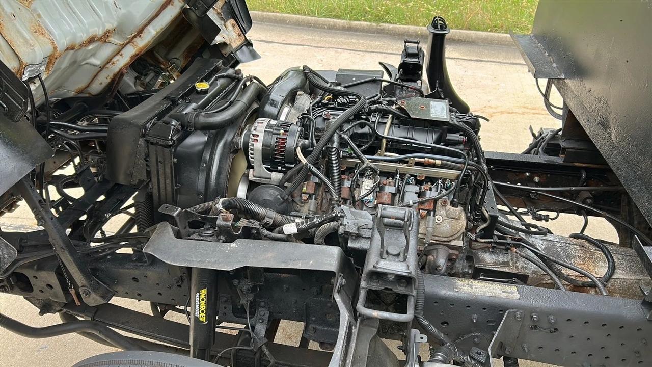 Isuzu NPR HD  2017