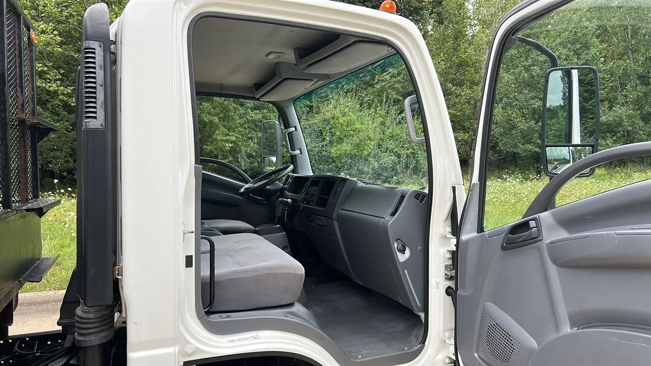 Isuzu NPR HD  2017