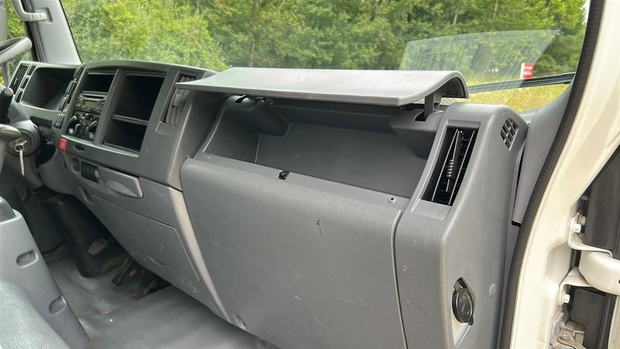 Isuzu NPR HD  2017