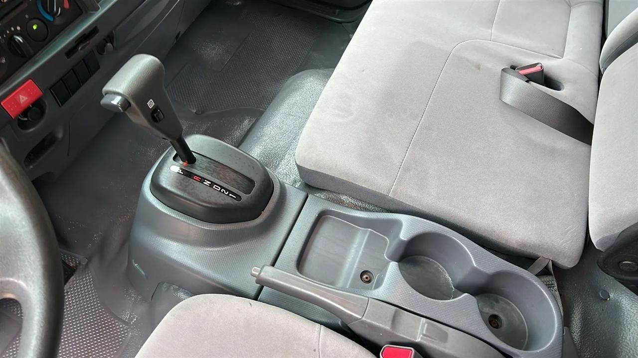 Isuzu NQR  2018