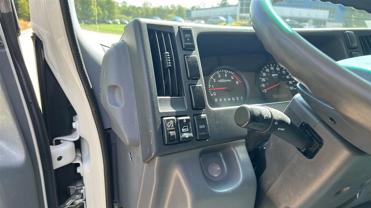 Isuzu NPR HD  2018