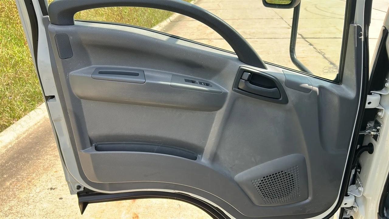 Isuzu NPR HD  2018