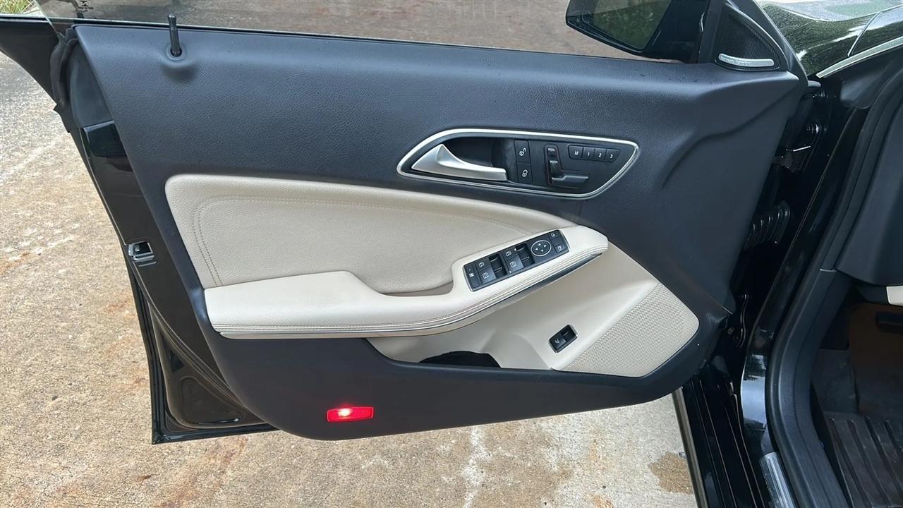Mercedes-Benz CLA-Class CLA250 2014