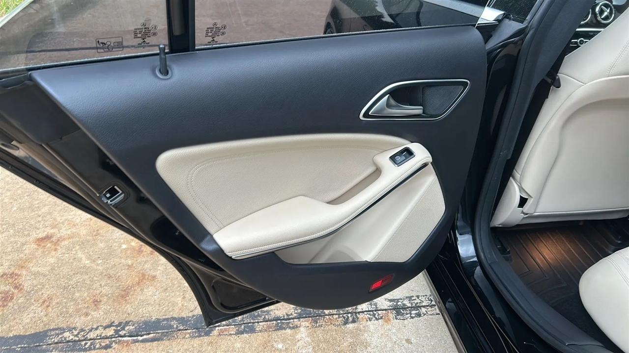 Mercedes-Benz CLA-Class CLA250 2014