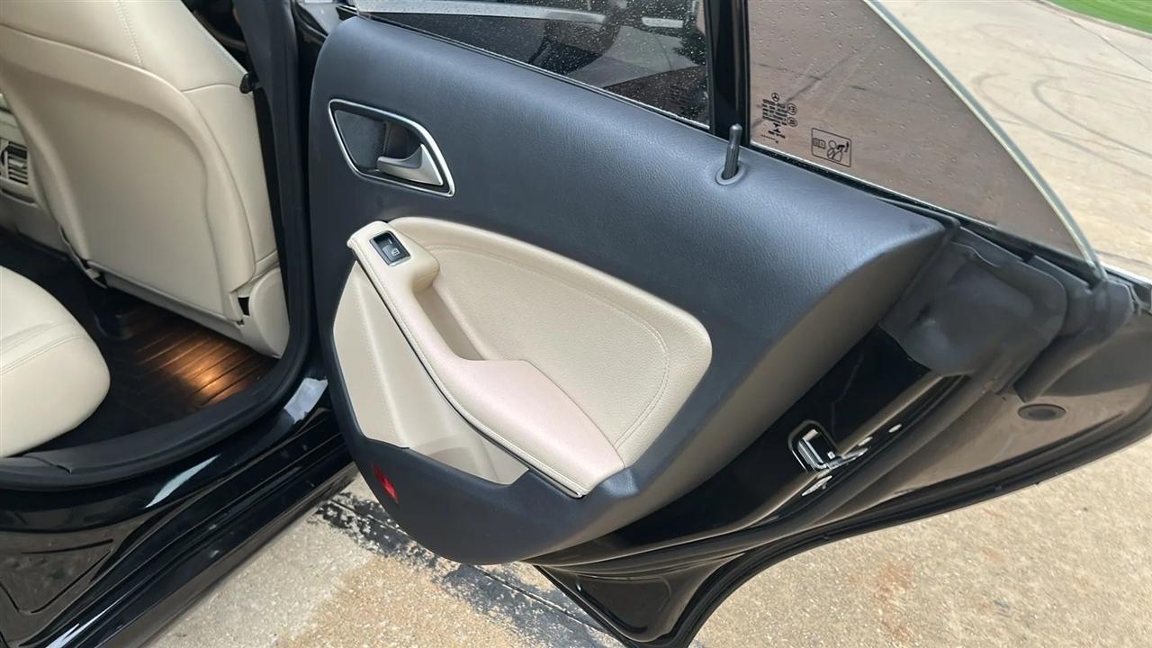 Mercedes-Benz CLA-Class CLA250 2014