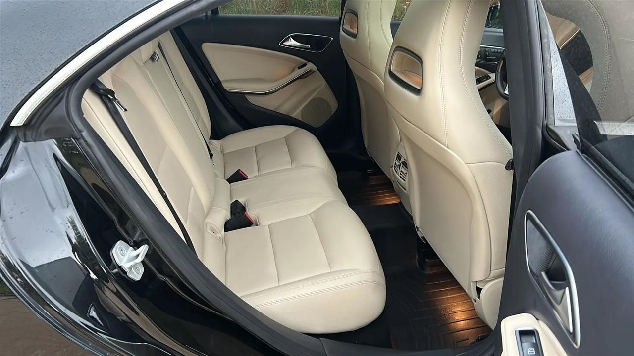 Mercedes-Benz CLA-Class CLA250 2014