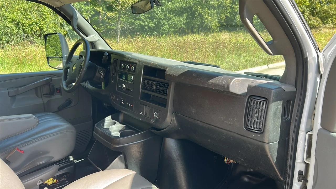 Chevrolet Express G3500 177" 2019