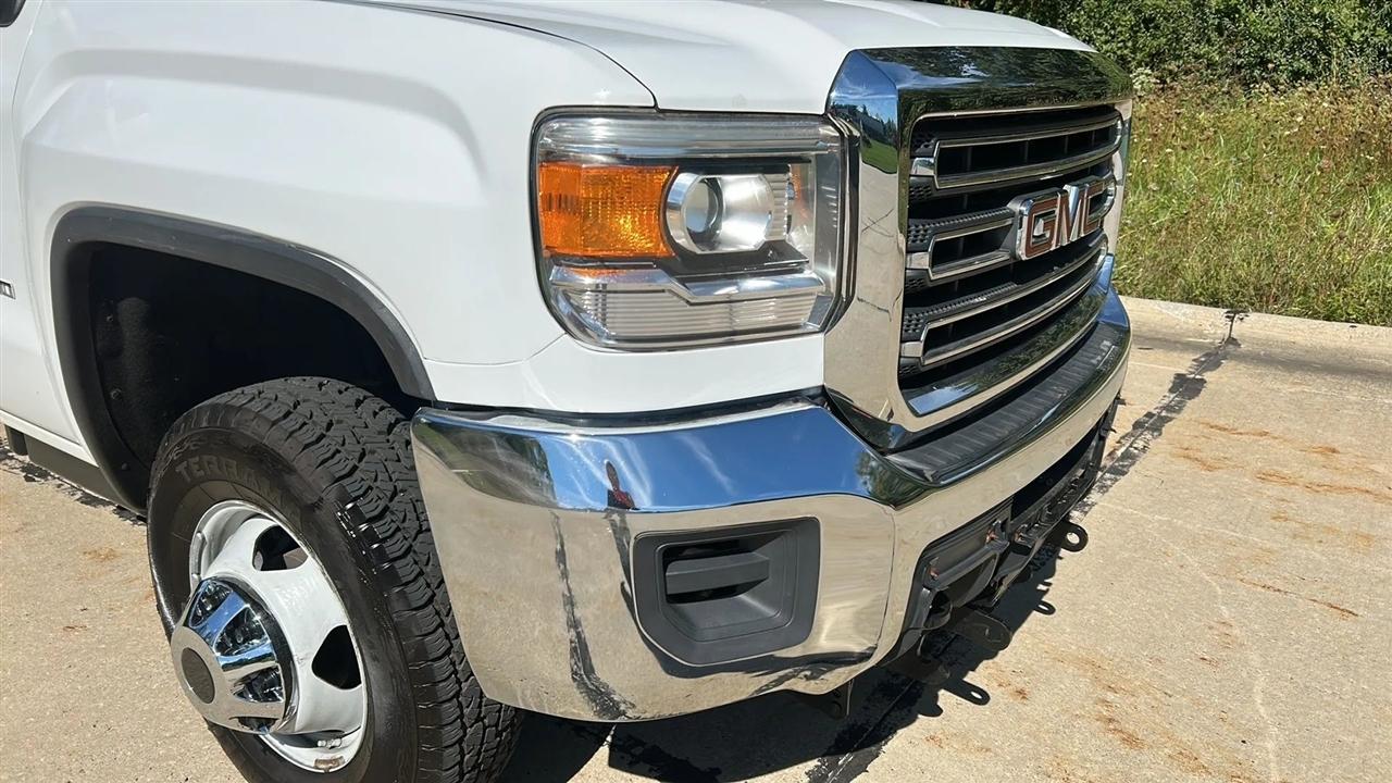 GMC Sierra 3500HD Base Long Box 4WD 2015