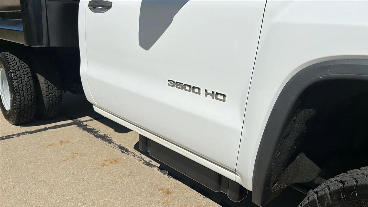 GMC Sierra 3500HD Base Long Box 4WD 2015