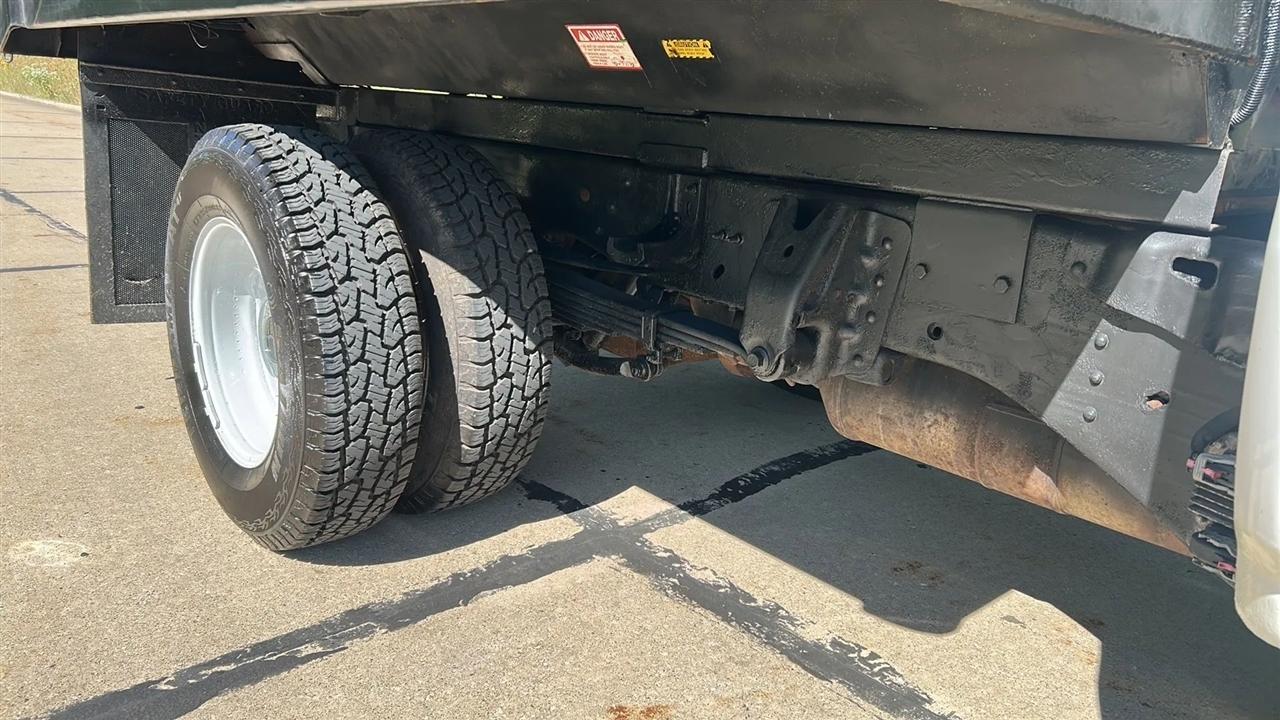 GMC Sierra 3500HD Base Long Box 4WD 2015