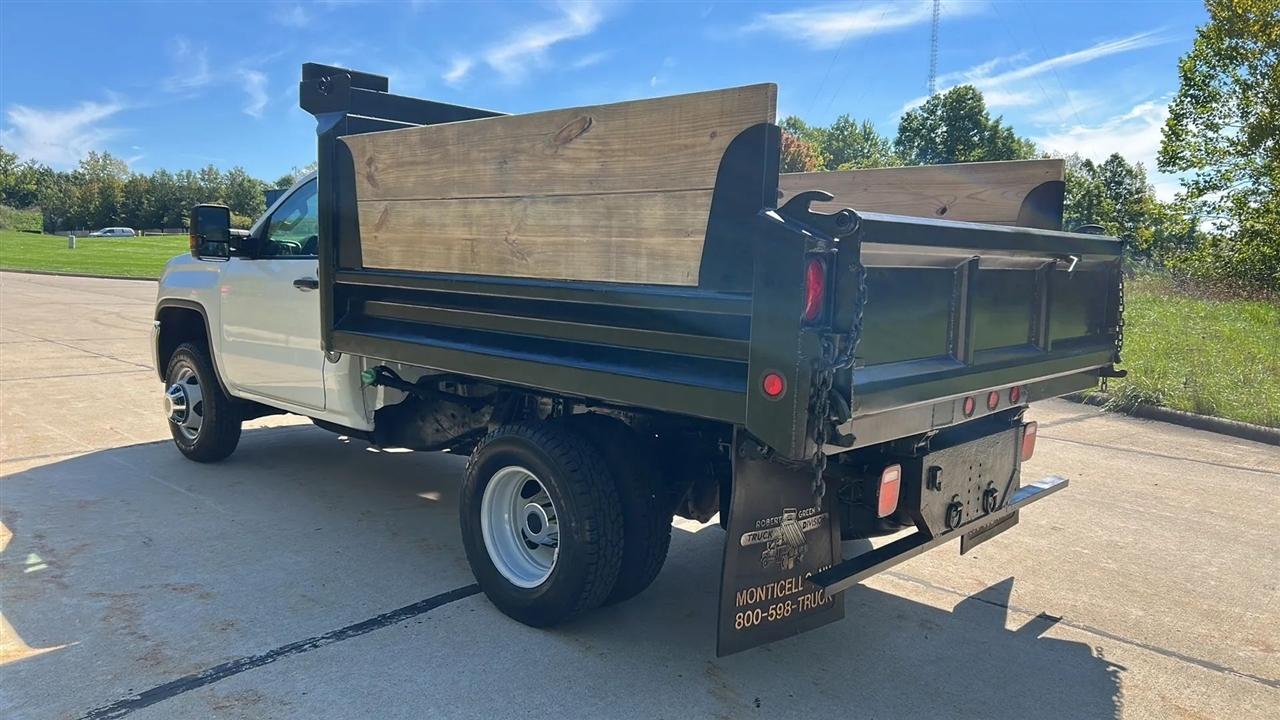 GMC Sierra 3500HD Base Long Box 4WD 2015
