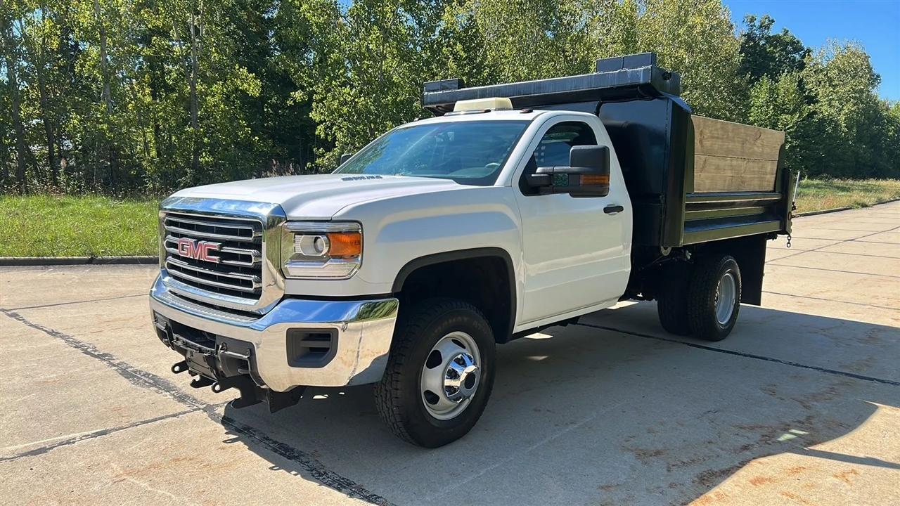 GMC Sierra 3500HD Base Long Box 4WD 2015