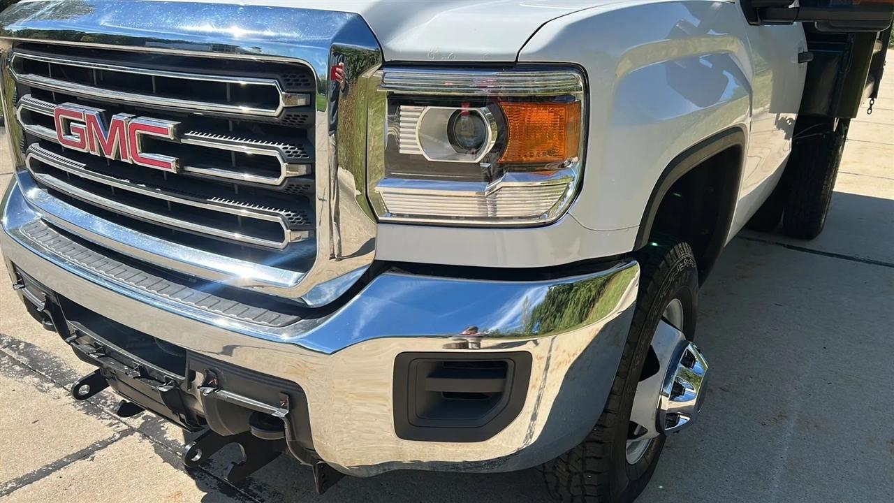 GMC Sierra 3500HD Base Long Box 4WD 2015