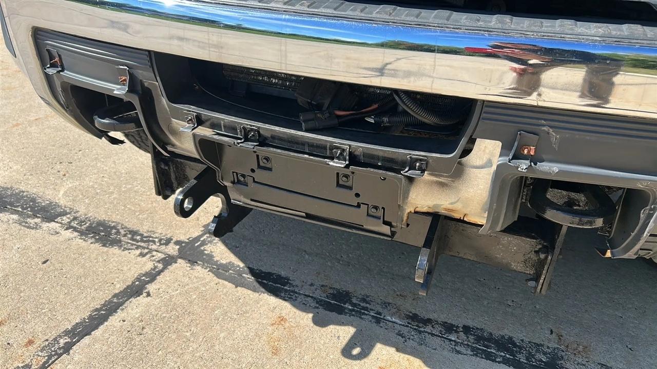 GMC Sierra 3500HD Base Long Box 4WD 2015