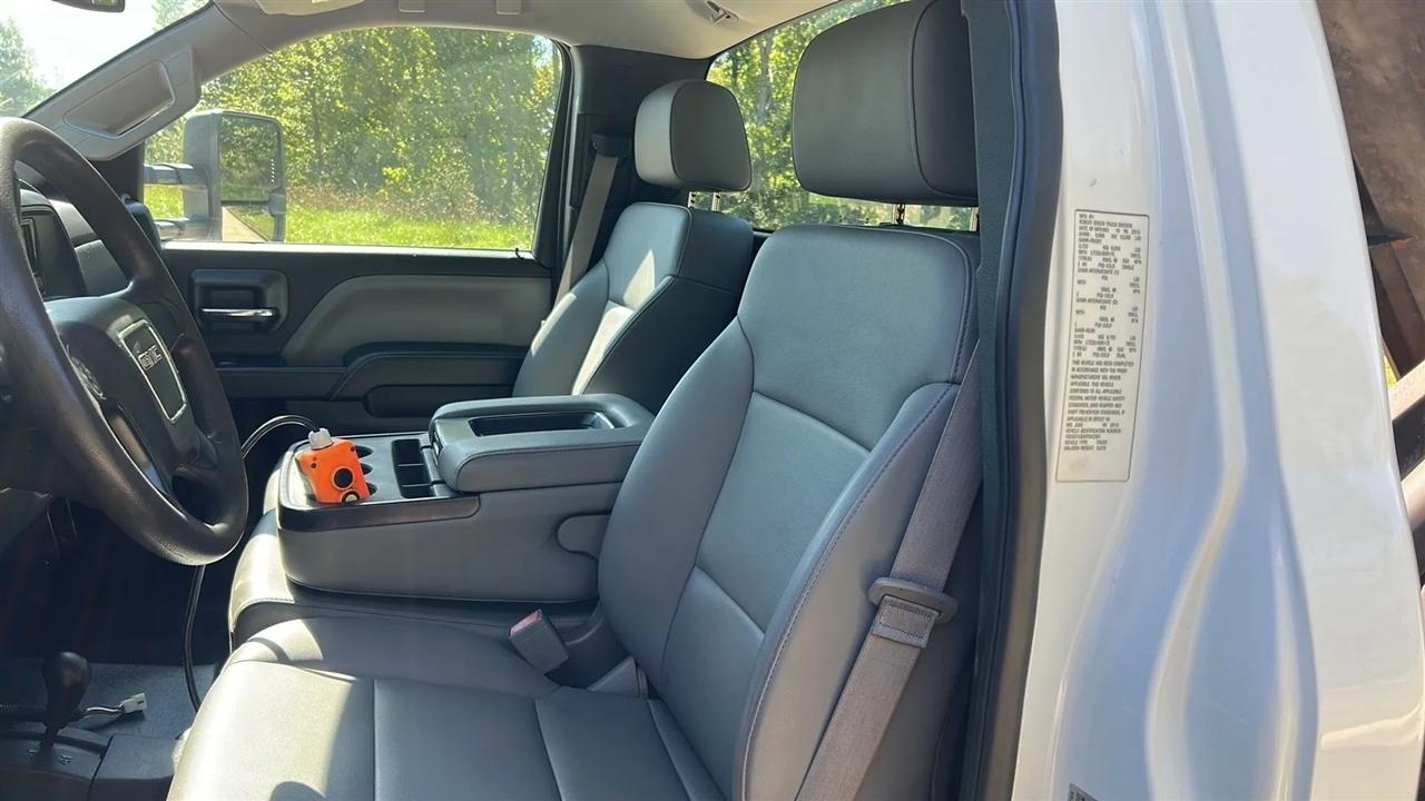 GMC Sierra 3500HD Base Long Box 4WD 2015