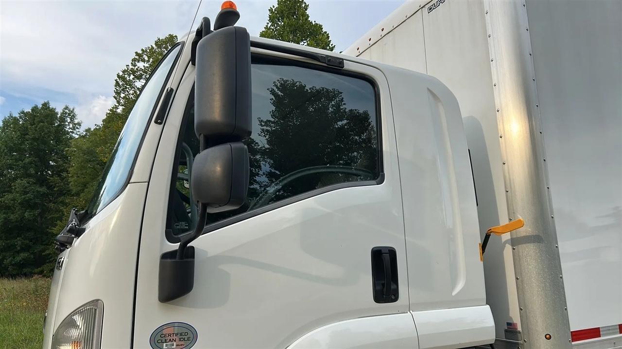 Isuzu Trucks FTR  2019