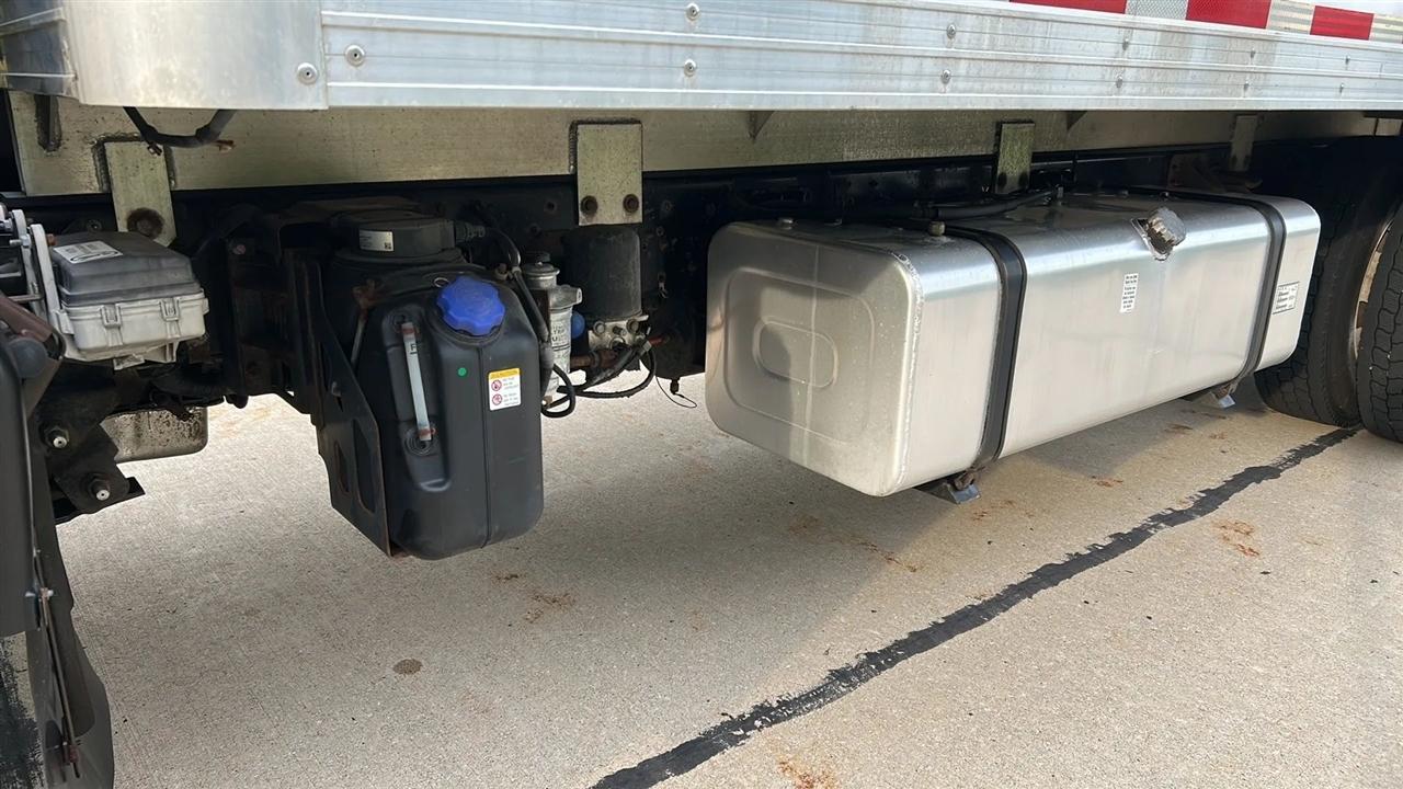 Isuzu Trucks FTR  2019
