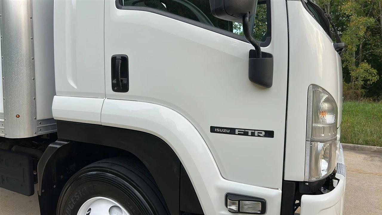 Isuzu Trucks FTR  2019