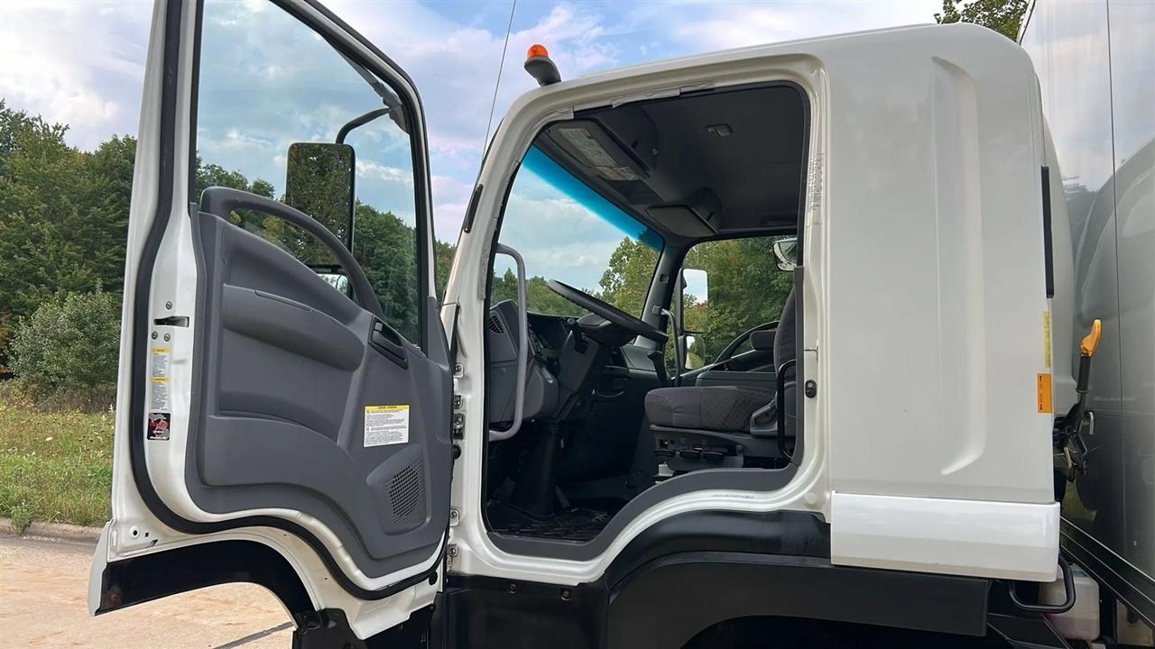 Isuzu Trucks FTR  2019