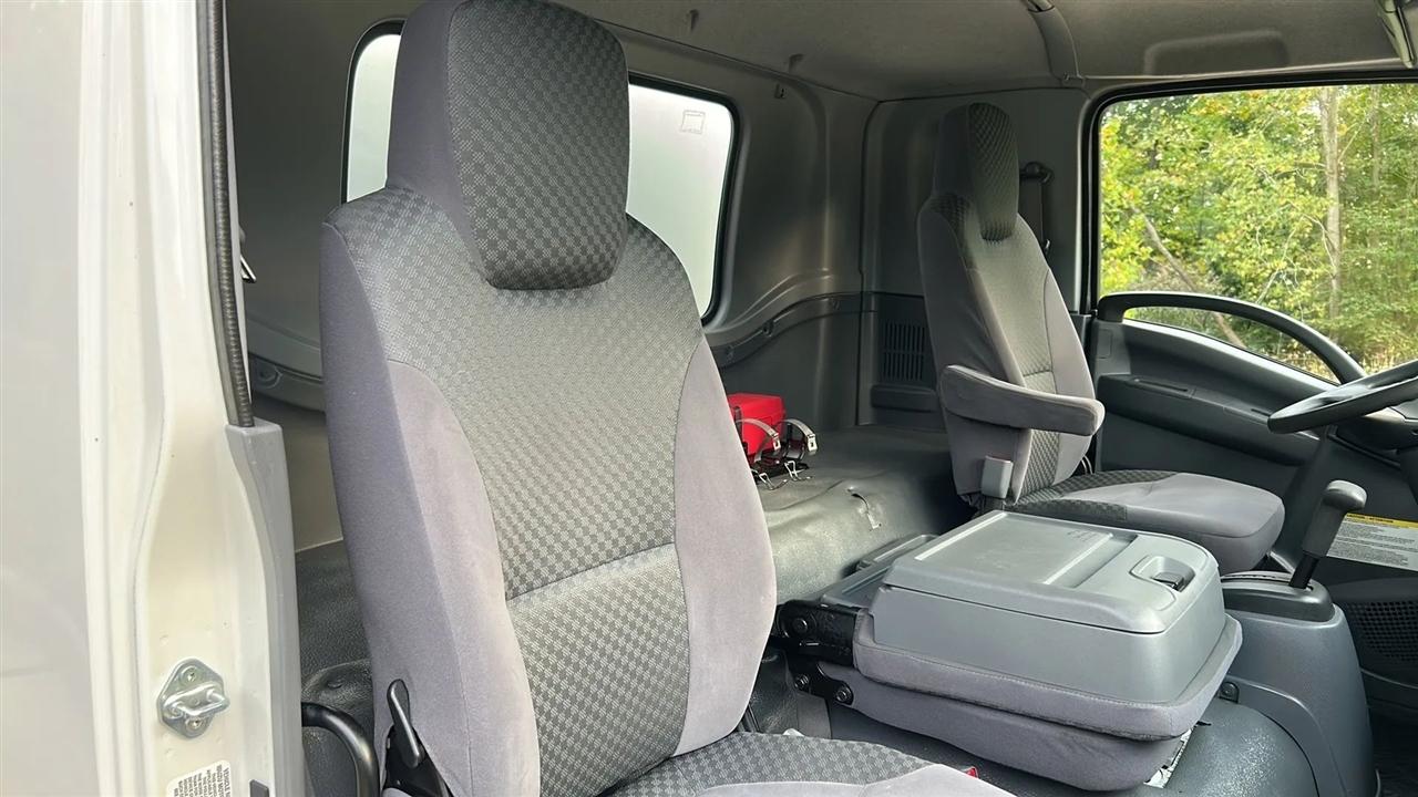 Isuzu Trucks FTR  2019