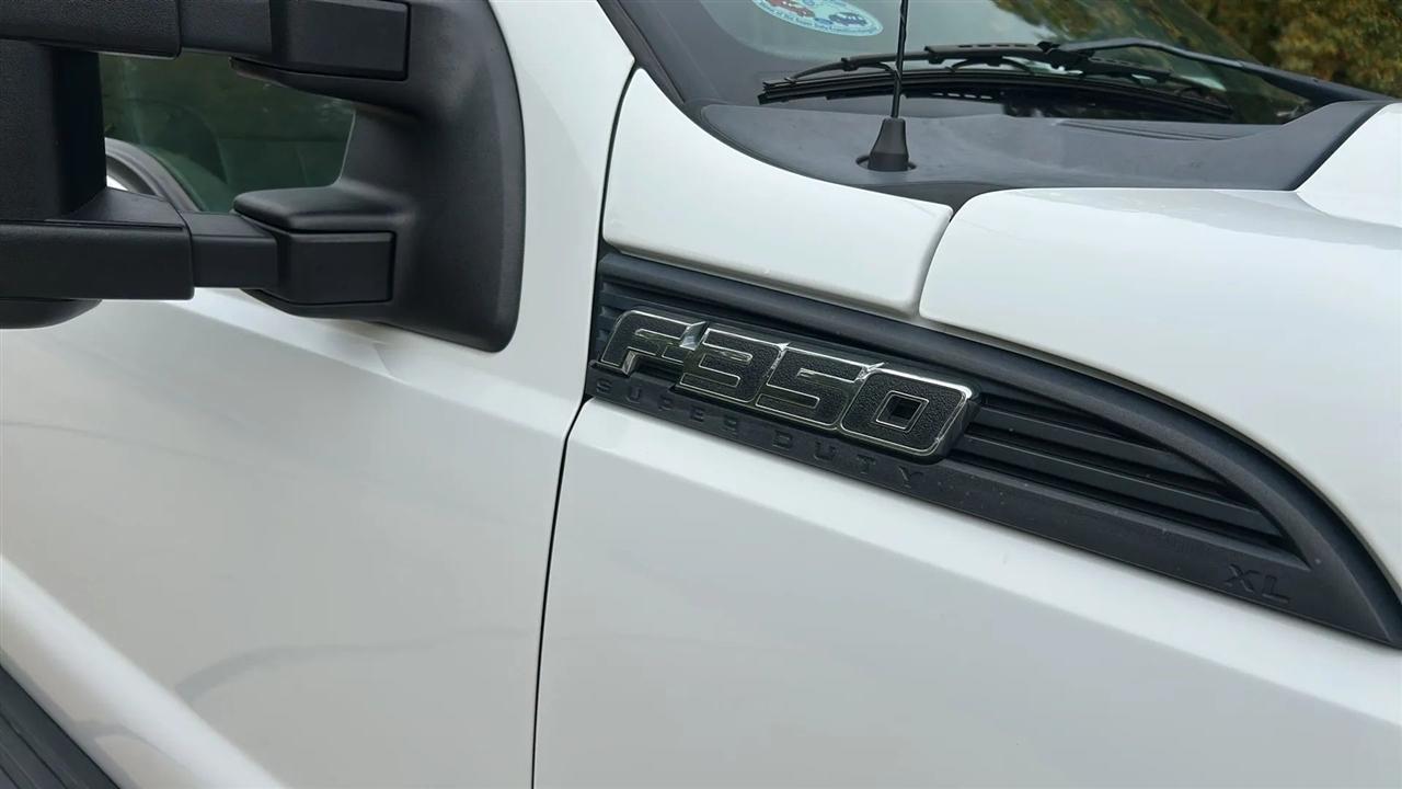 Ford F-350 SD XL SuperCab 4WD 2015