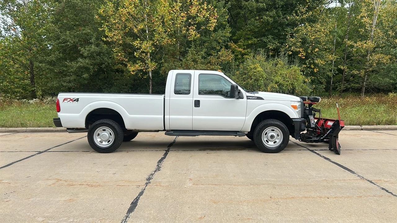 Ford F-350 SD XL SuperCab 4WD 2015