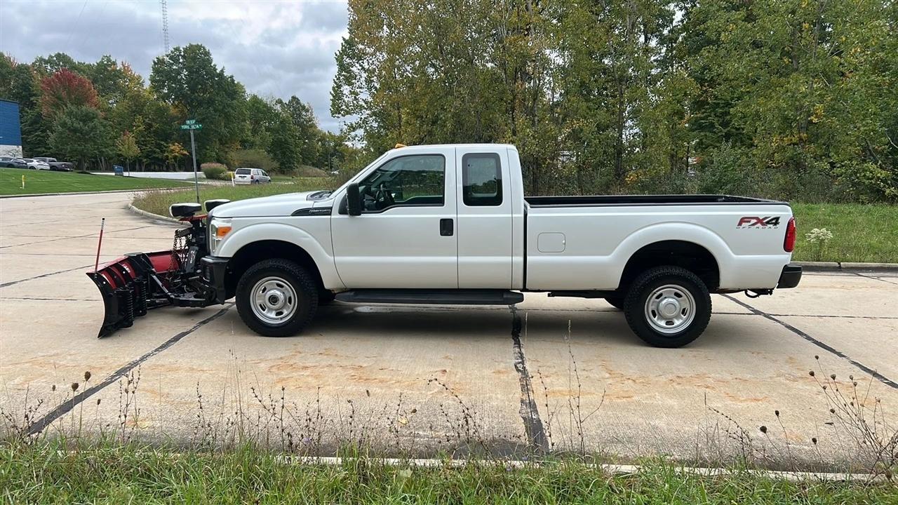 Ford F-350 SD XL SuperCab 4WD 2015