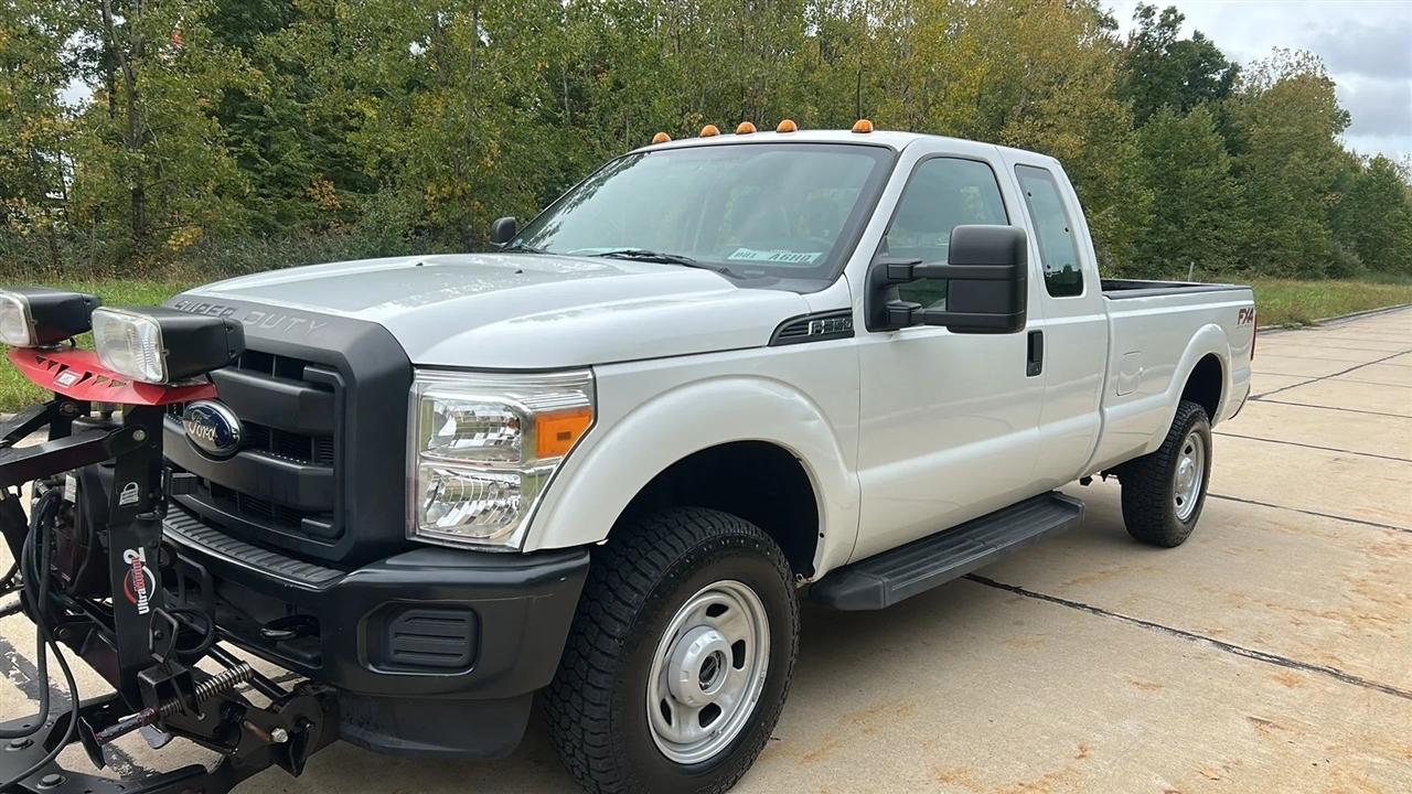 Ford F-350 SD XL SuperCab 4WD 2015