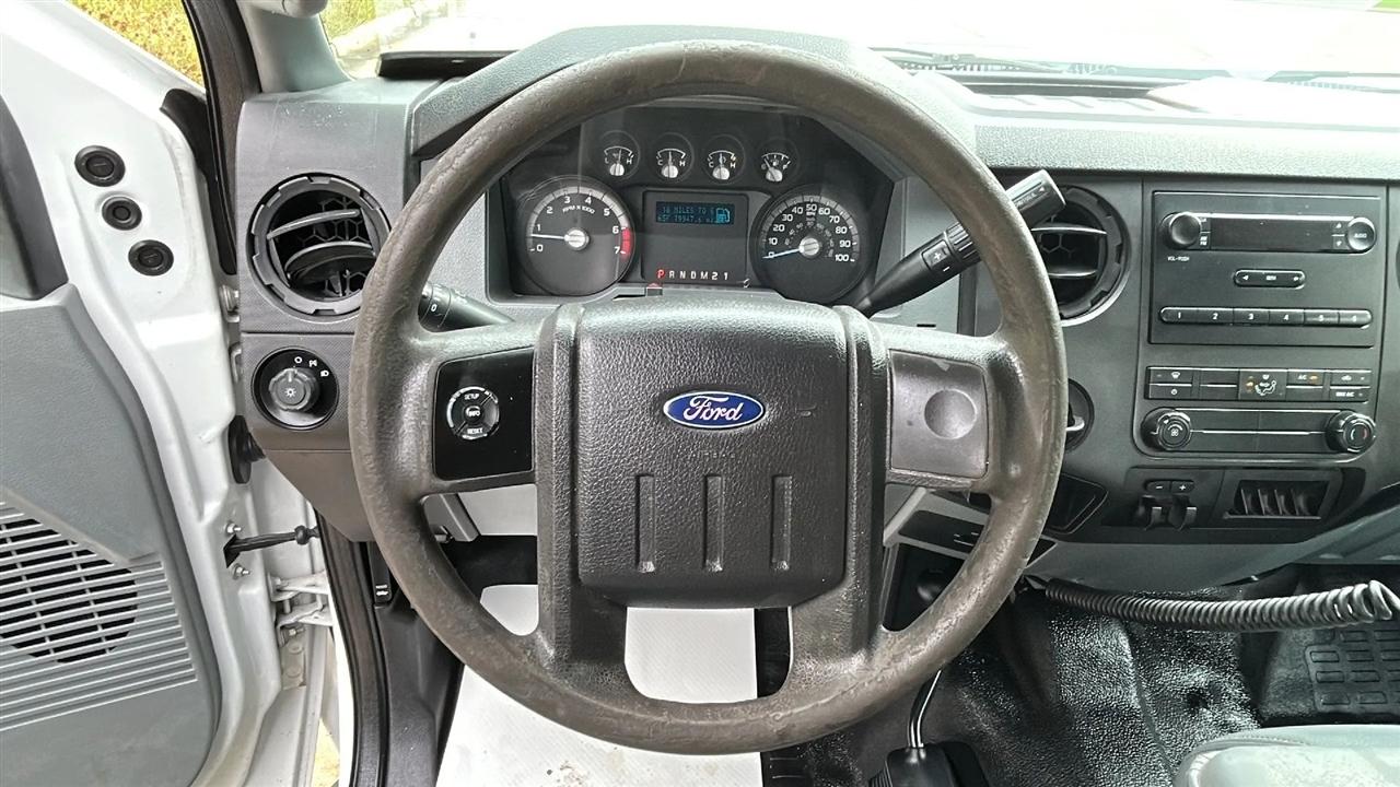 Ford F-350 SD XL SuperCab 4WD 2015