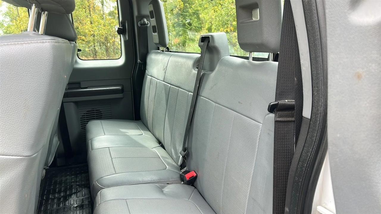 Ford F-350 SD XL SuperCab 4WD 2015