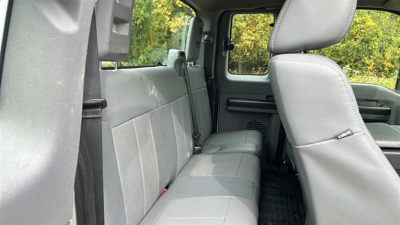 Ford F-350 SD XL SuperCab 4WD 2015