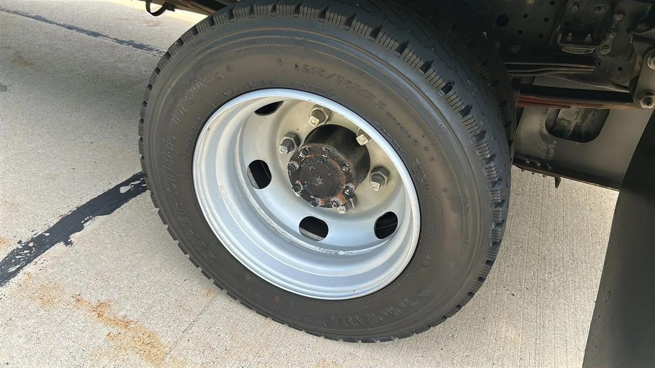 Mitsubishi Fuso FE  2020