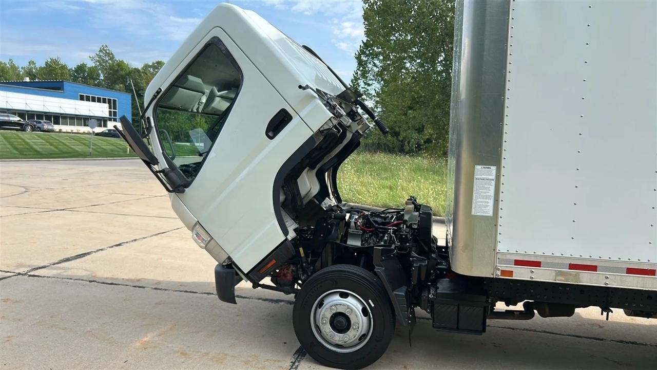 Mitsubishi Fuso FE  2020