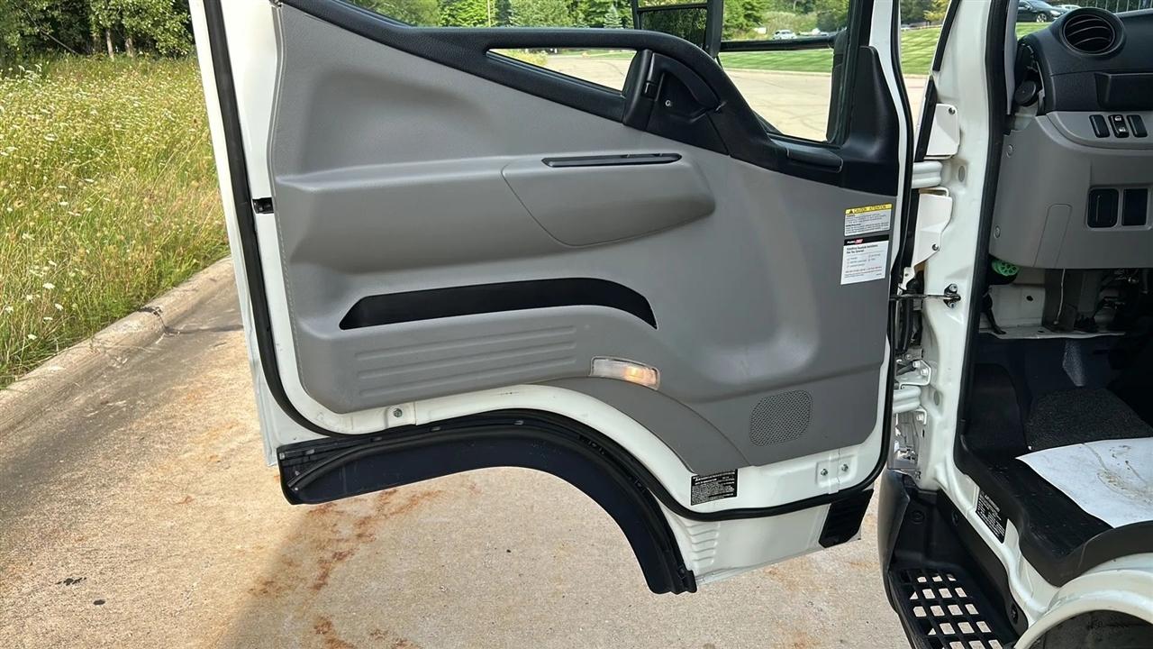 Mitsubishi Fuso FE  2020