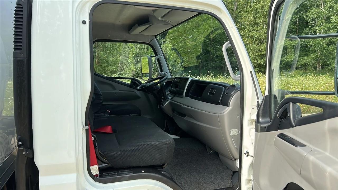 Mitsubishi Fuso FE  2020