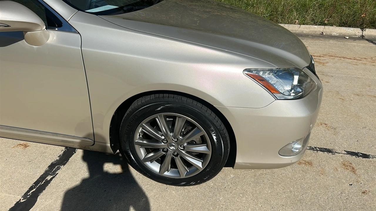 Lexus ES 350 Sedan 2010