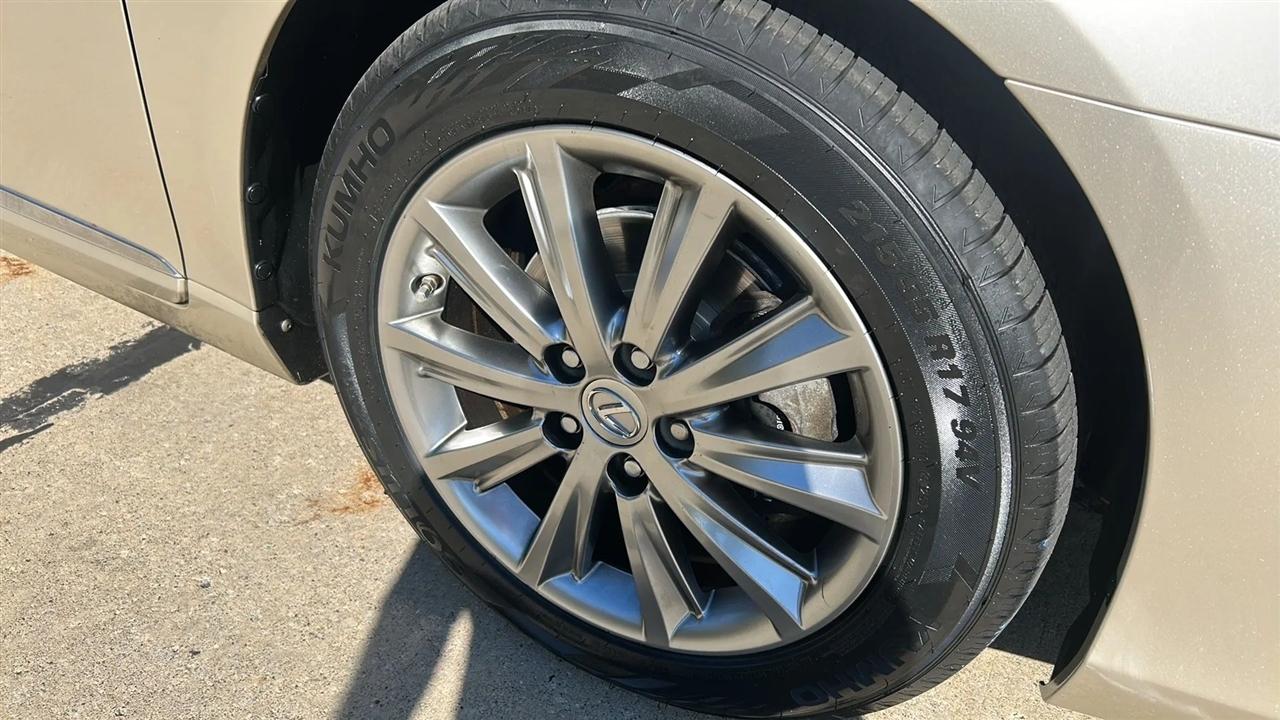 Lexus ES 350 Sedan 2010