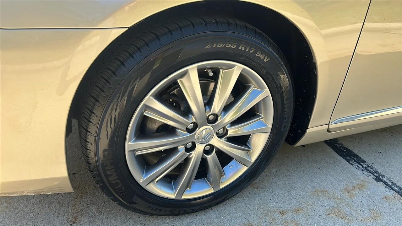Lexus ES 350 Sedan 2010